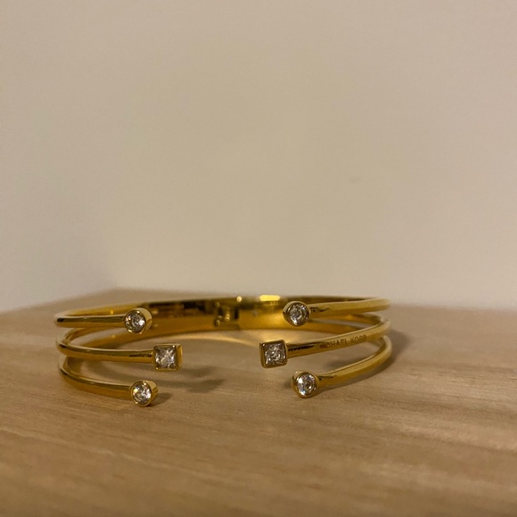 Michael Kors Cuff Bracelet - Picture 5 of 5